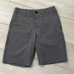 o’Neill boys hybrid shorts size 27